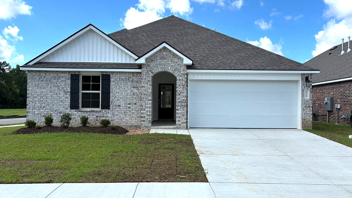 Welcome to the 3 bed 2 bath Bellvue in Cedar Creek new home community in Lafayette, LA