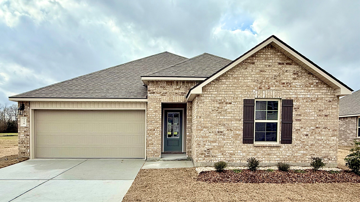 Welcome to 338 White Pine Drive in Lafayette, LA