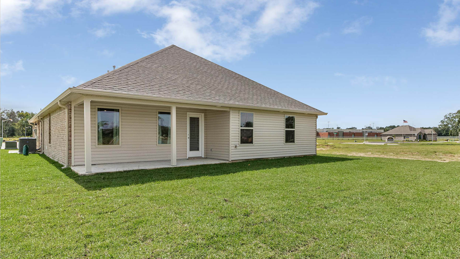New Homes in Cedar Creek Lafayette, LA D.R. Horton