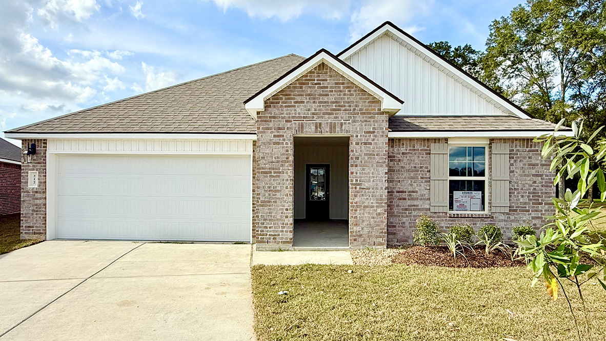 Welcome to 212 Southern Oak Drive in Lafayette, LA