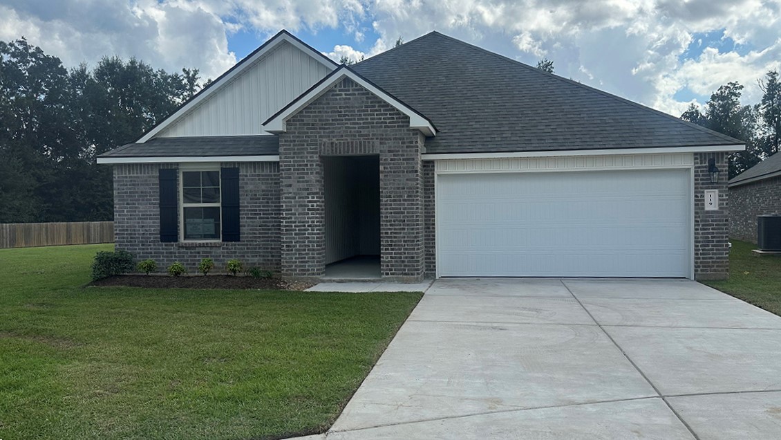 119 Lake Oak Drive exterior