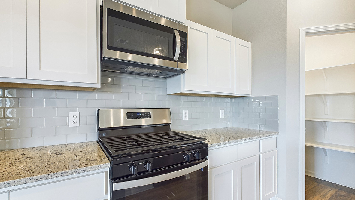 Welcome to the Huntsville in Grand Oaks new home community