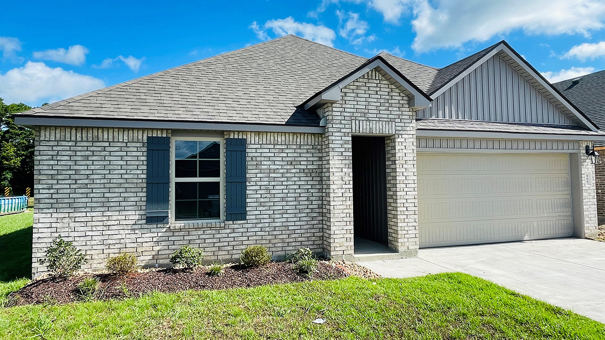 Welcome to 105 Countrywood Court in Duson, LA