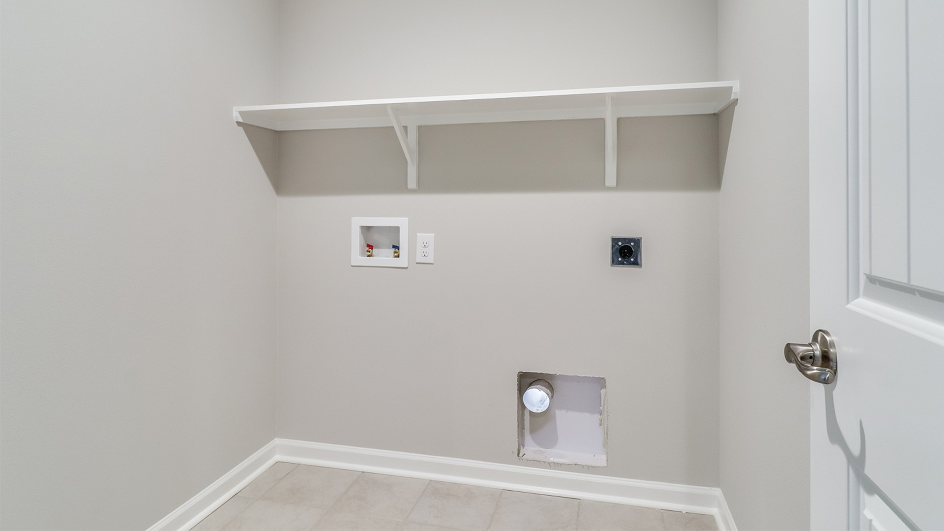 Welcome to the Hudson plan in Parc Ridge new home community