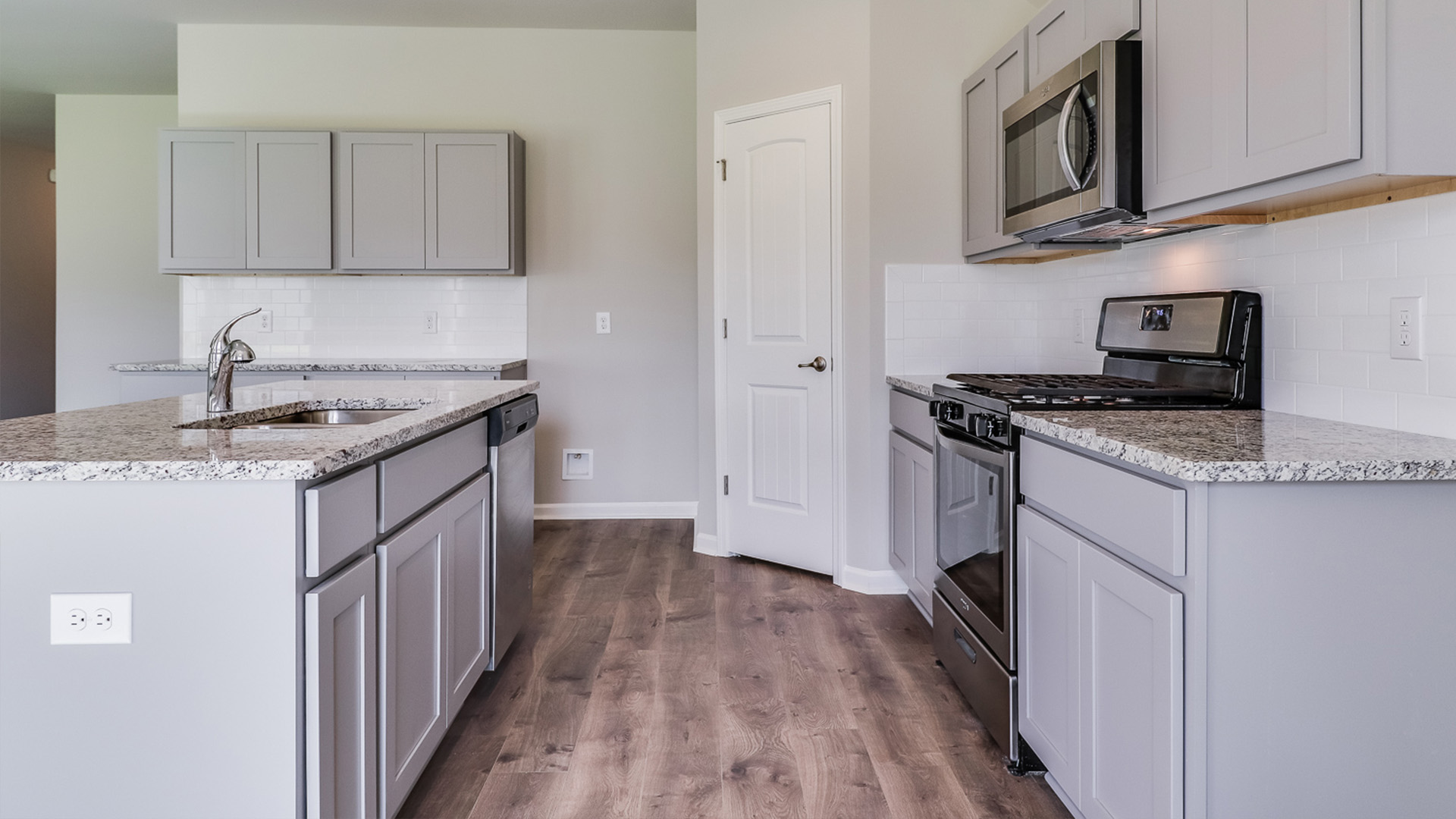 Welcome to the Hudson plan in Parc Ridge new home community