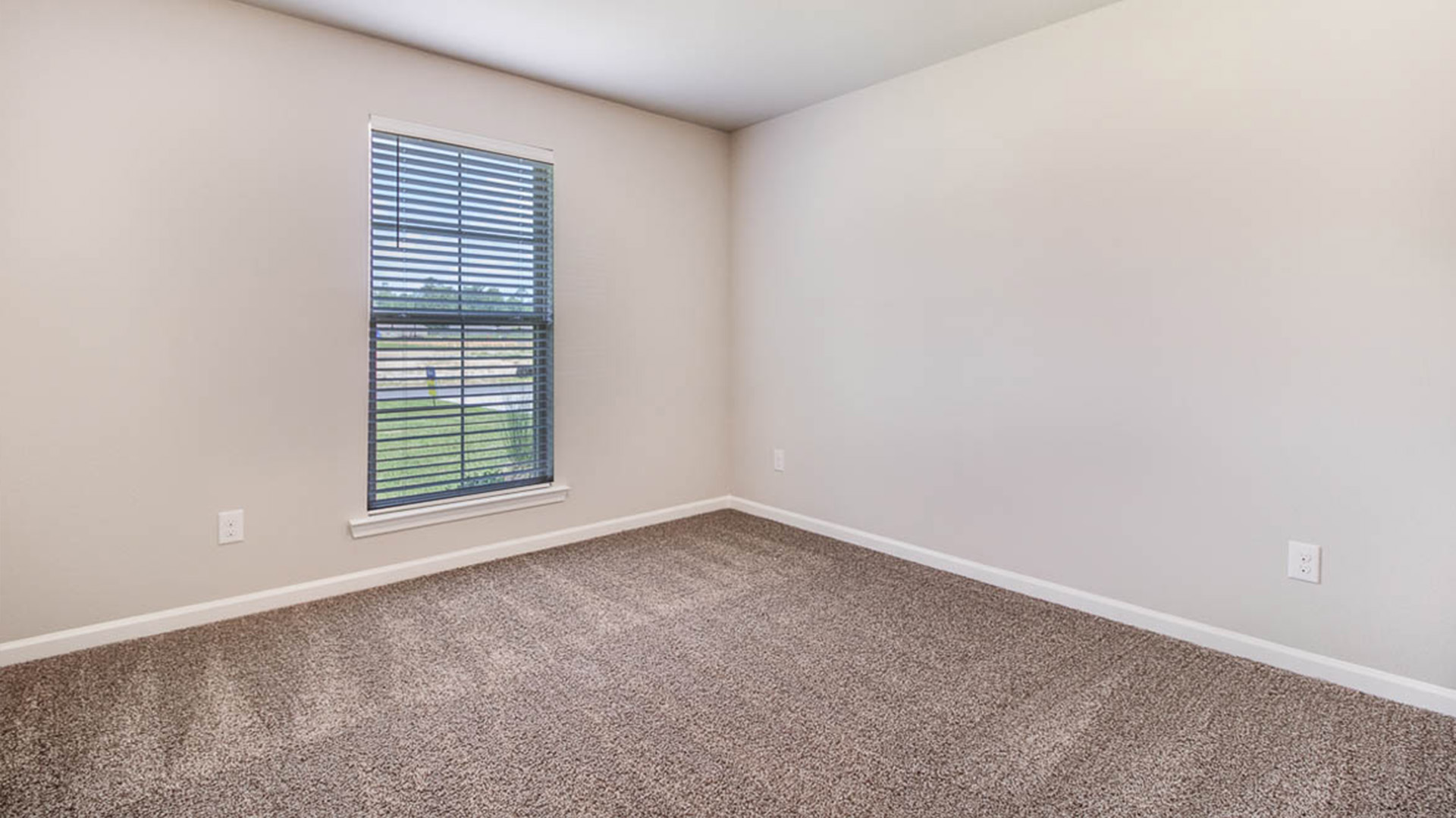 Welcome to the Hudson plan in Parc Ridge new home community