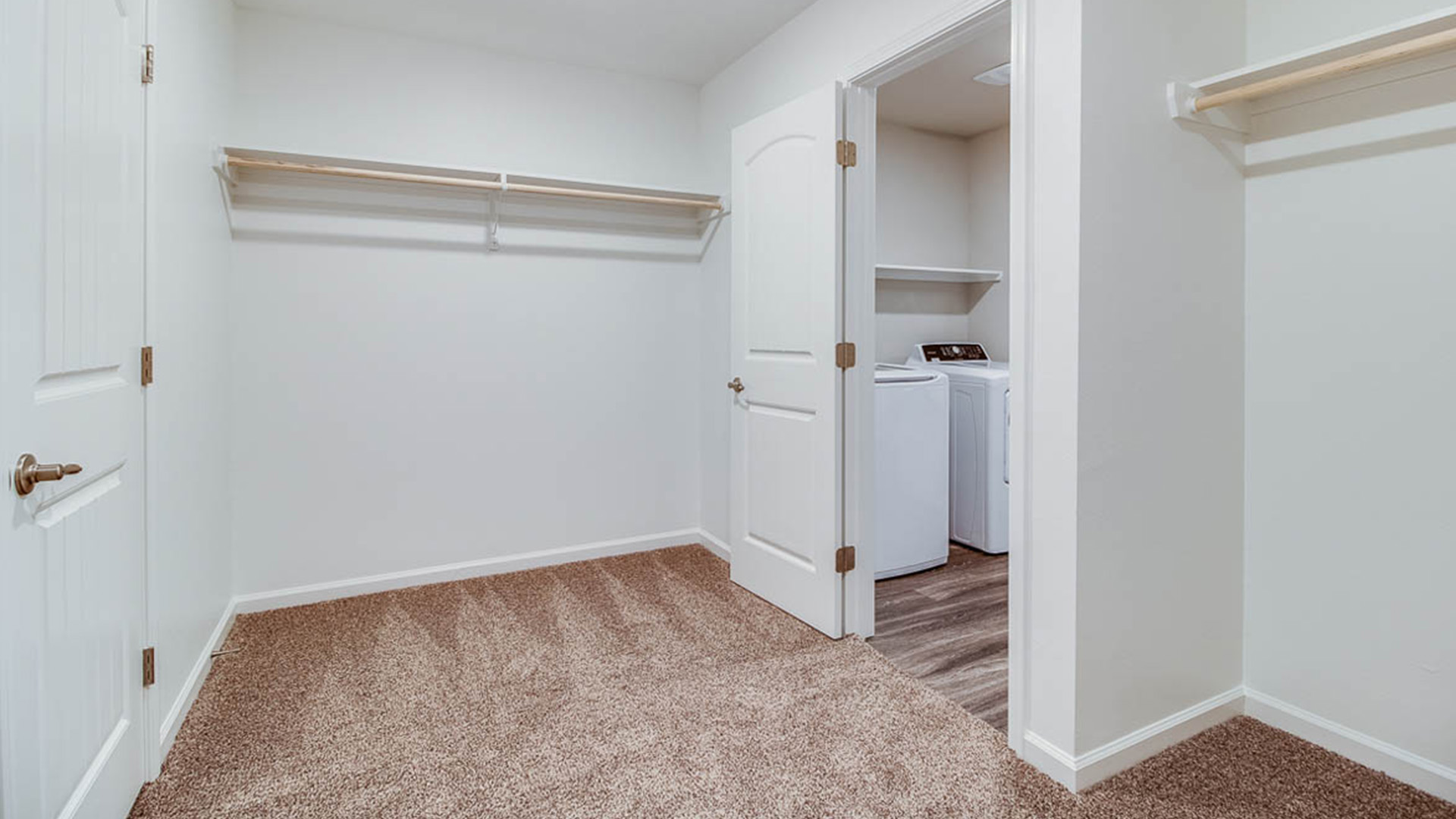 Welcome to the Hudson plan in Parc Ridge new home community