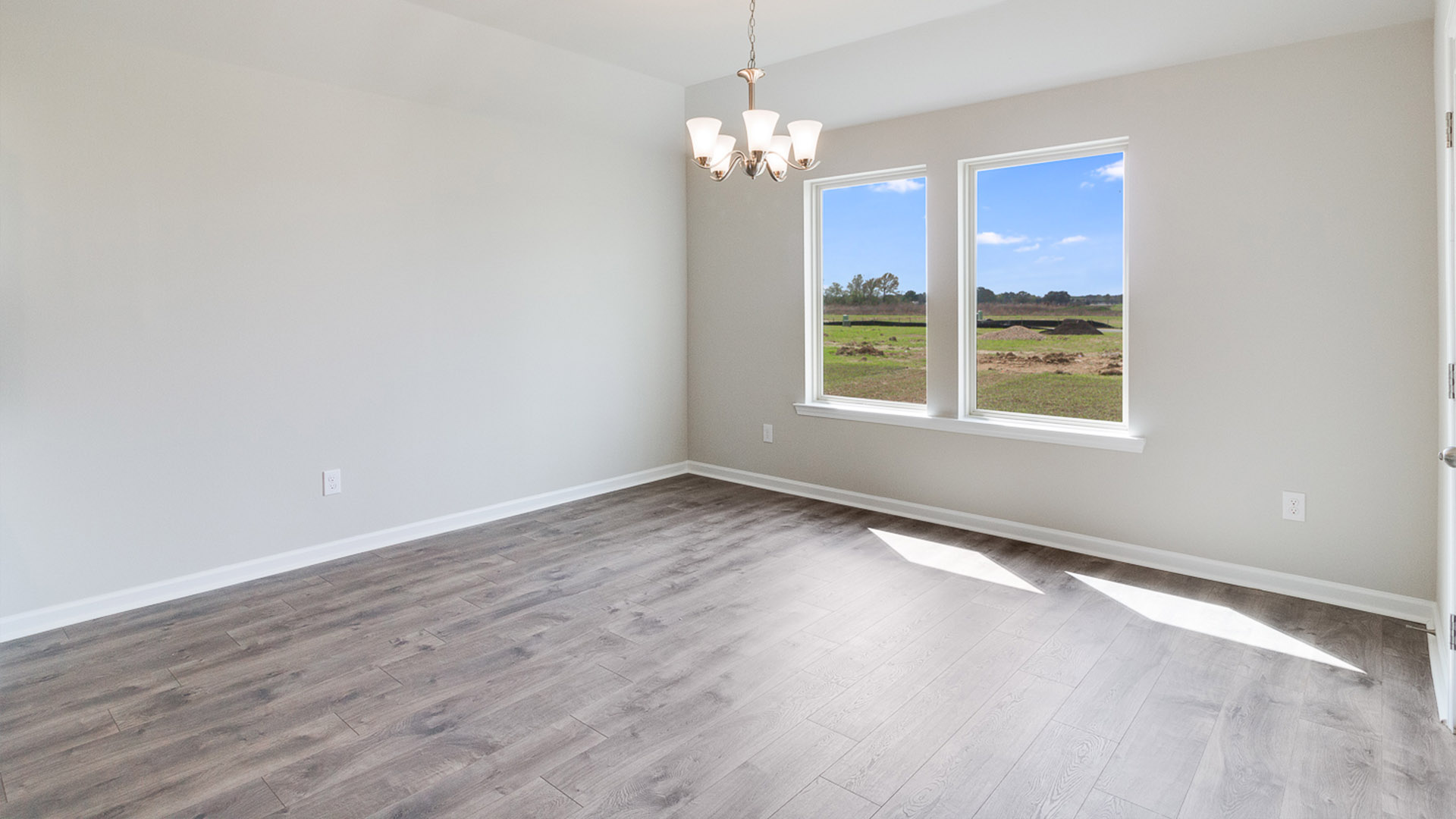 Welcome to 650 Griffiths Court in Parc Ridge