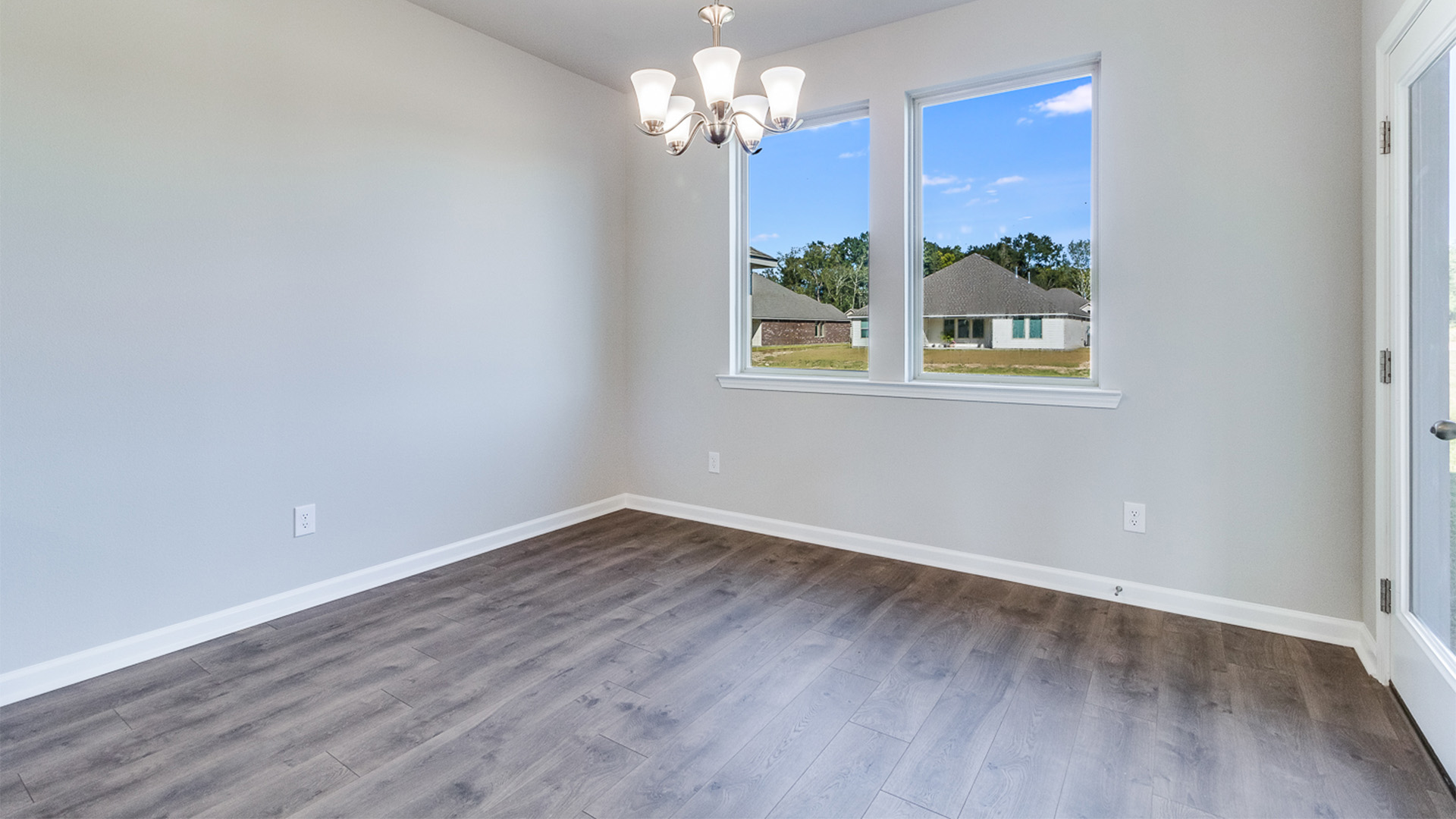 Welcome to 648 Griffiths Court in Parc Ridge