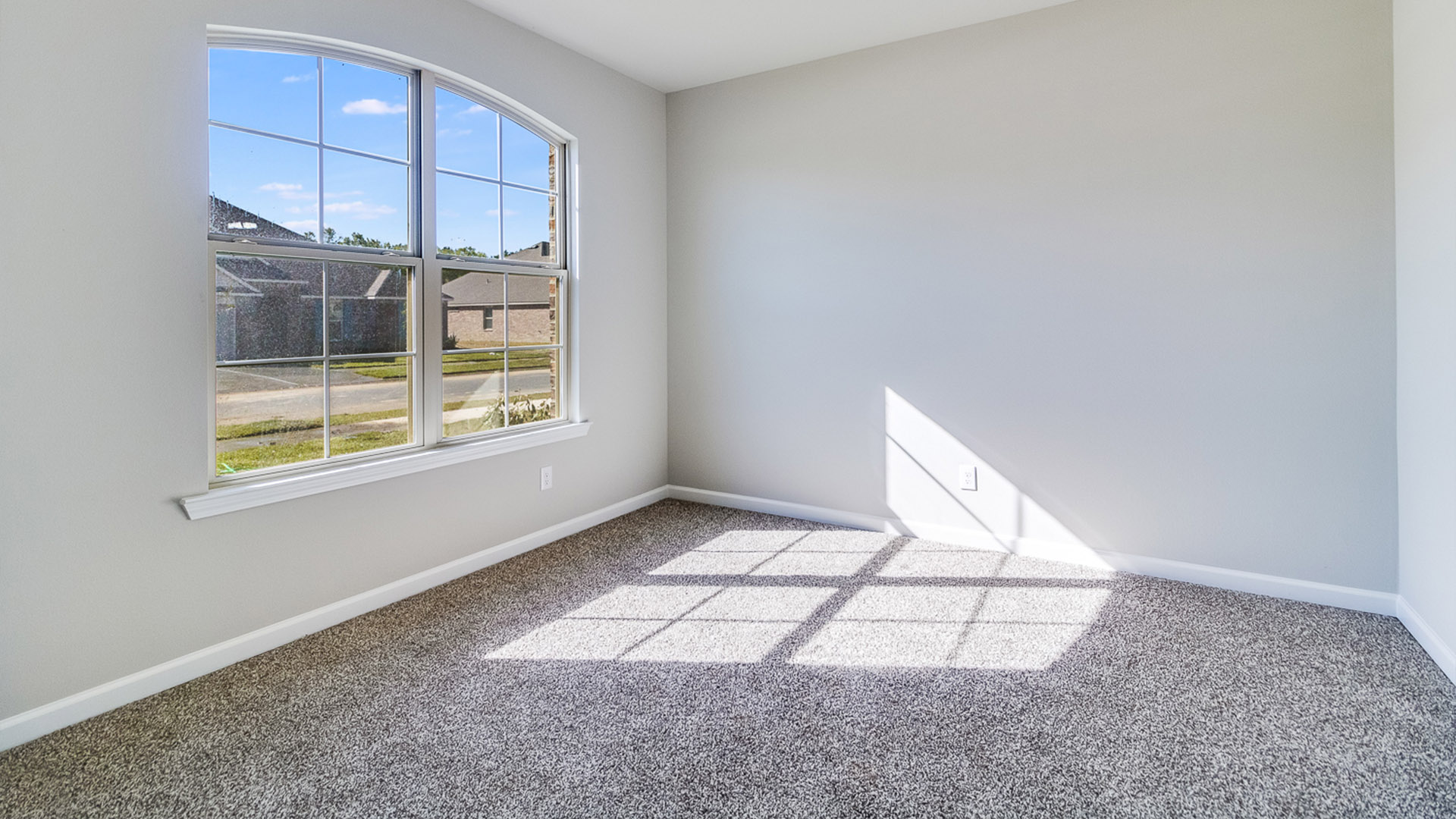 Welcome to 648 Griffiths Court in Parc Ridge