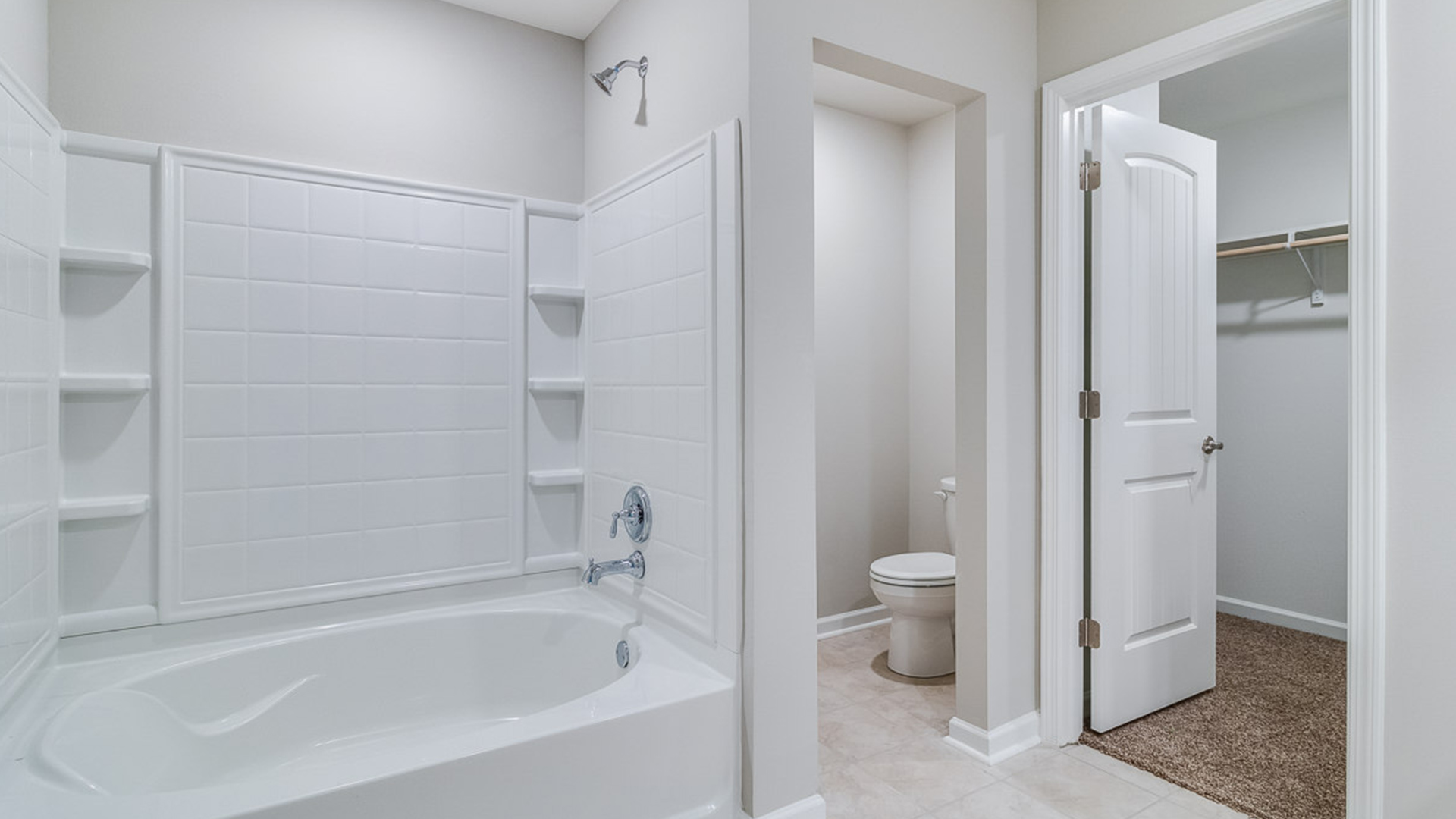 Tour the 3 bed 2 bath Bellvue in Harvest Trace new home community in Crowley, LA