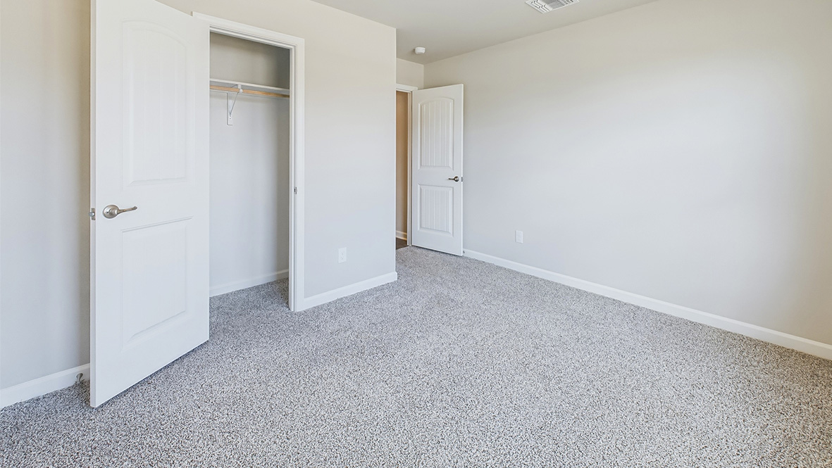 Tour the Huntsville plan in Harvest Trace new home community in Crowley, LA