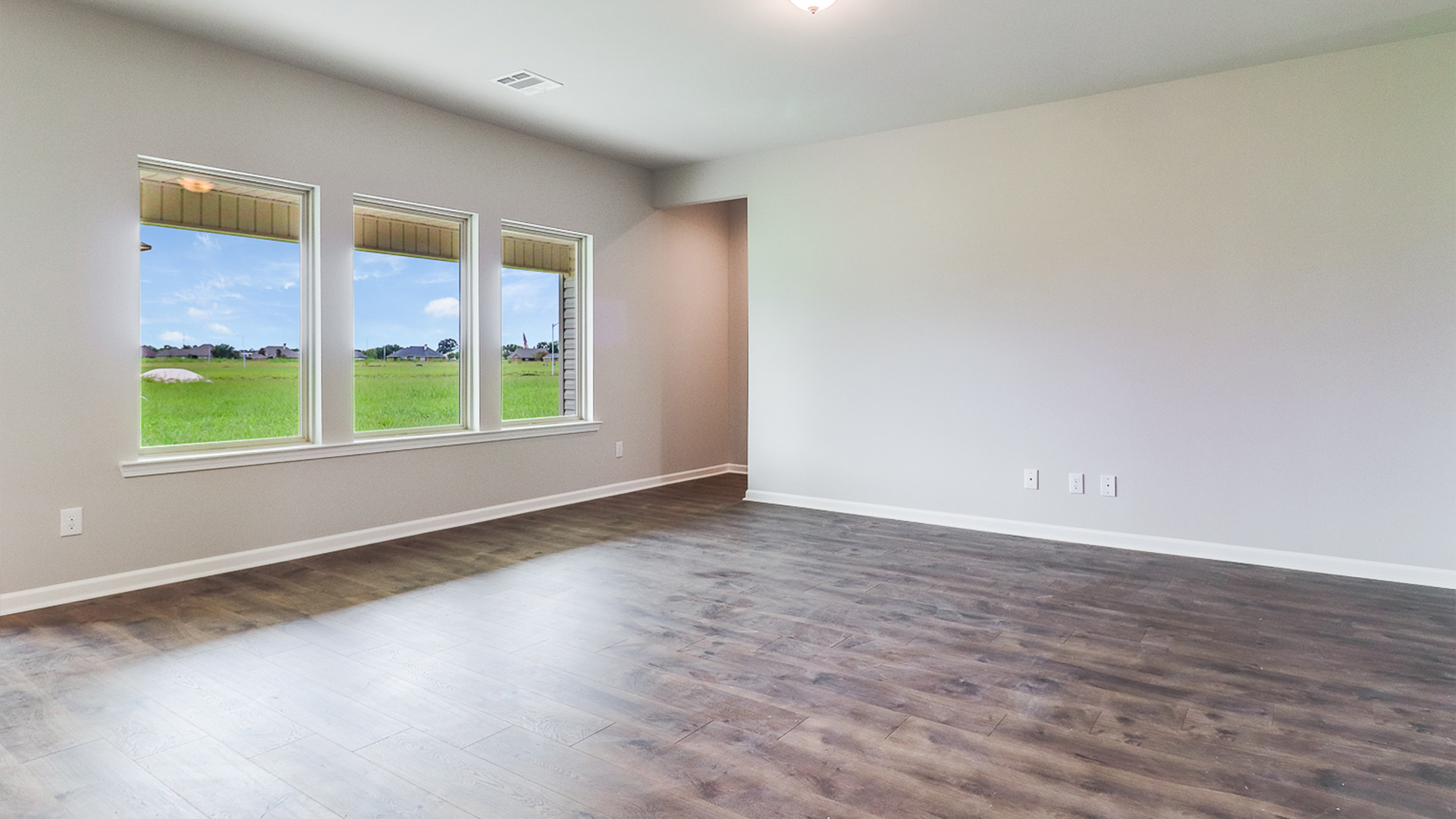 Tour the Weston plan today in Iowa, LA