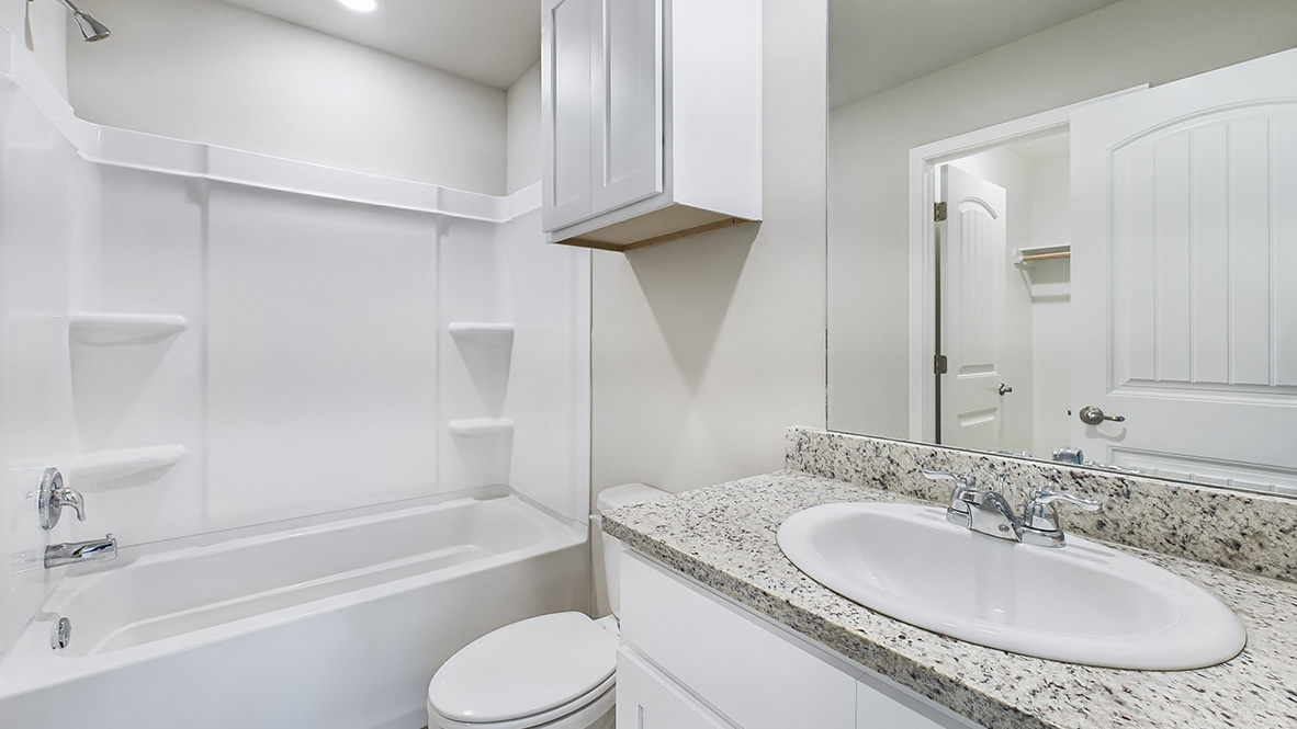 Welcome to the Longleaf floor plan in Crowne Parc new home community