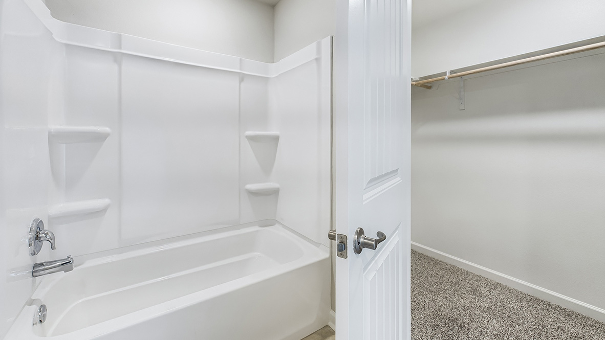 Welcome to the Ponderosa Plan in Crowne Parc