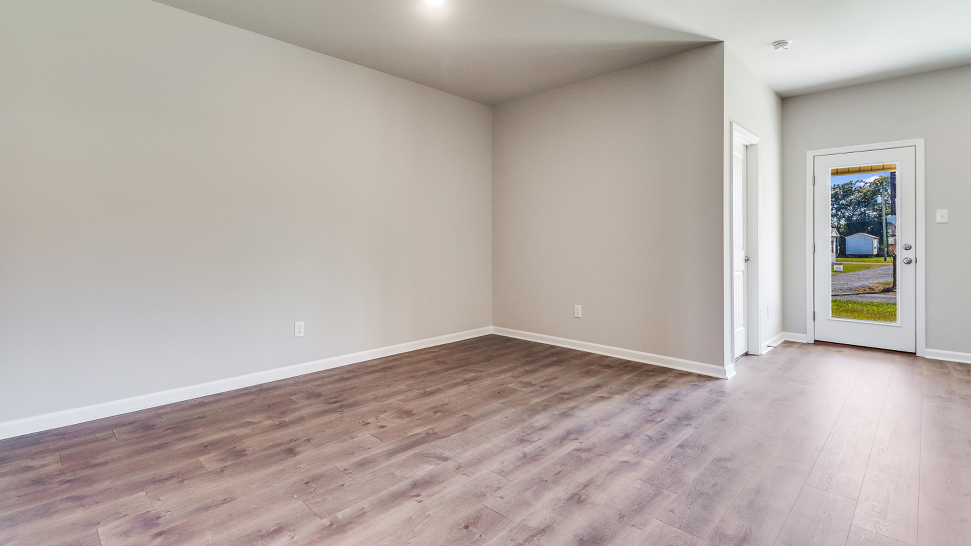 Welcome to 368 Crowne Parc Drive in Opelousas, LA