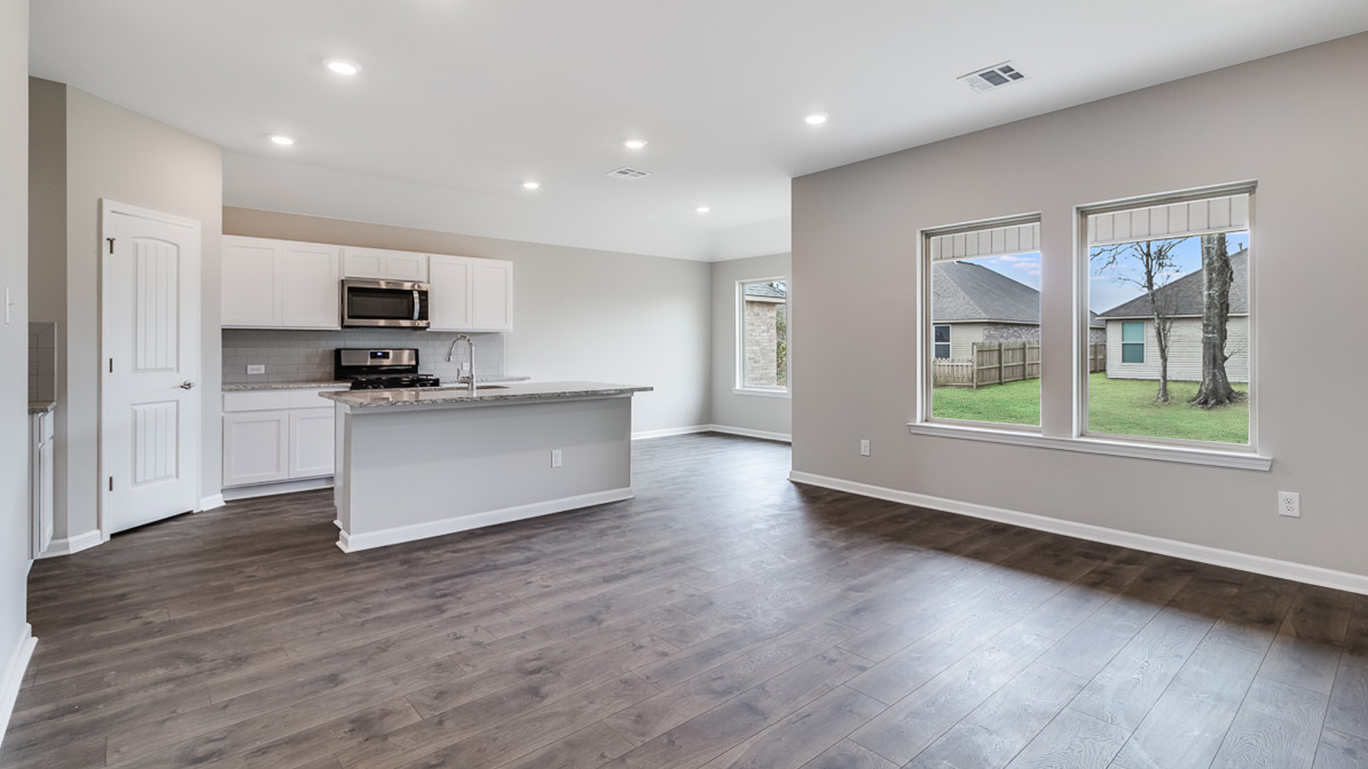 Bellvue in Hollis Heights
