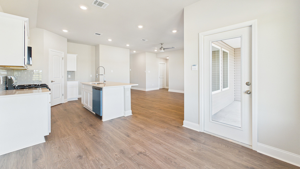 Tour the 3 bed 2 bath Bellvue plan in Broussard, LA