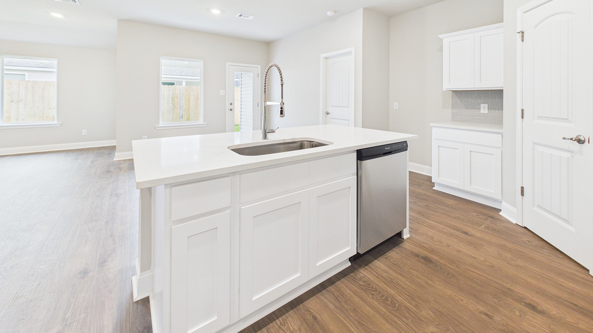 Welcome to 111 Acadian Falls Drive in Broussard, LA