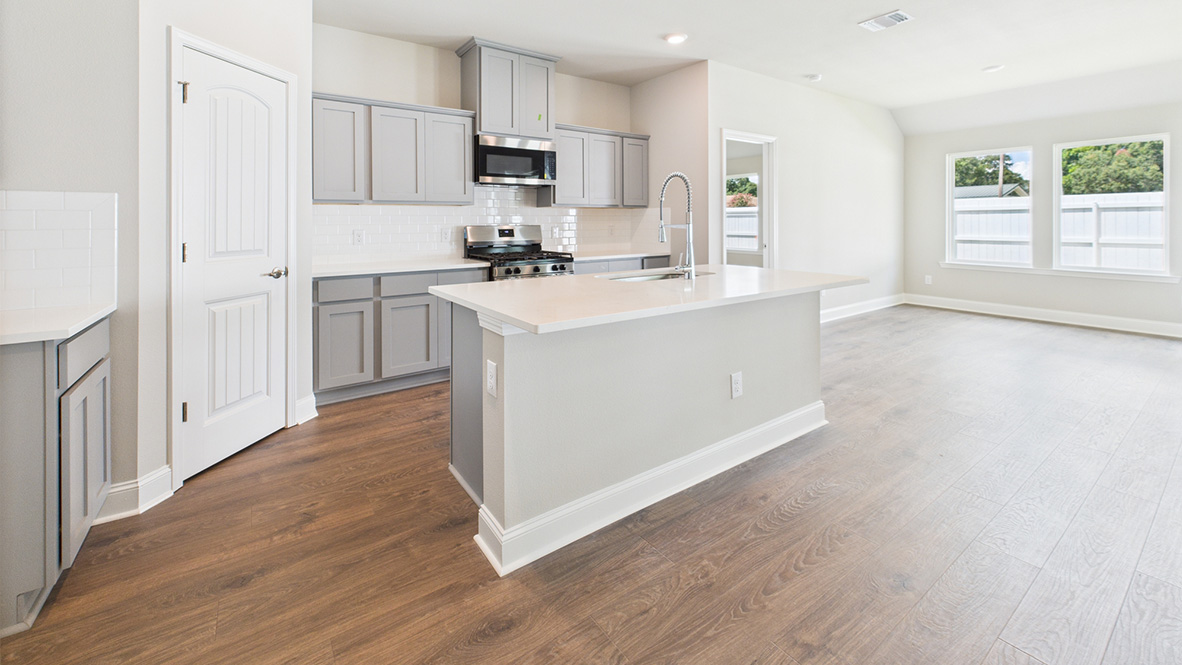 Welcome to the Huntsville Plan in Cypress Falls. Here you will find many upgrades and included features