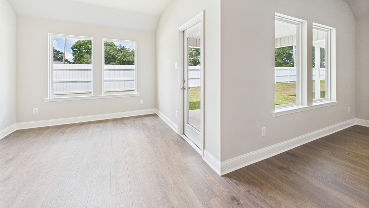 Welcome to the Huntsville Plan in Cypress Falls. Here you will find many upgrades and included features