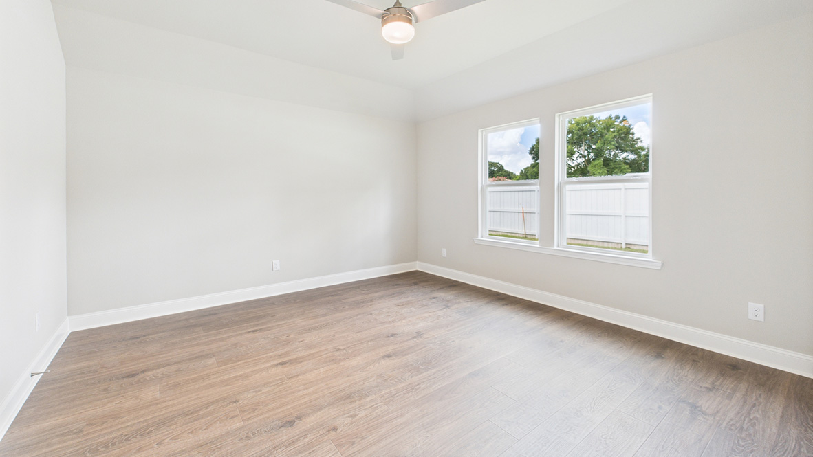 Welcome to the Huntsville Plan in Cypress Falls. Here you will find many upgrades and included features