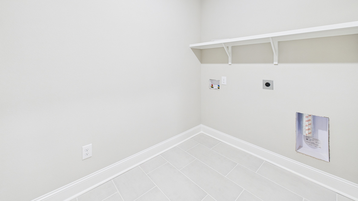 Welcome to the Huntsville Plan in Cypress Falls. Here you will find many upgrades and included features