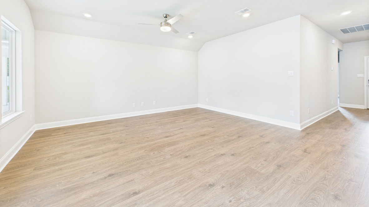 Welcome to the Huntsville Plan in Cypress Falls. Here you will find many upgrades and included features