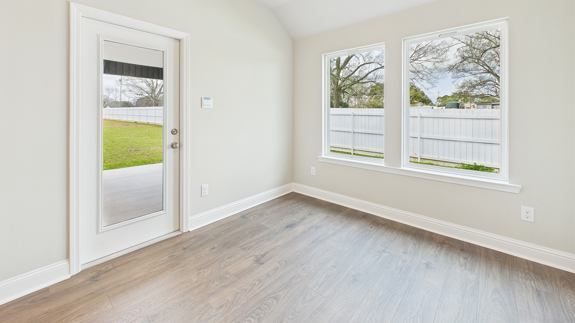 Tour the popular Huntsville plan in Cypress Falls new home community today
