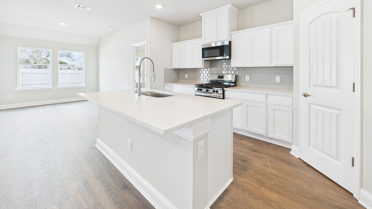 Tour the popular Huntsville plan in Cypress Falls new home community today