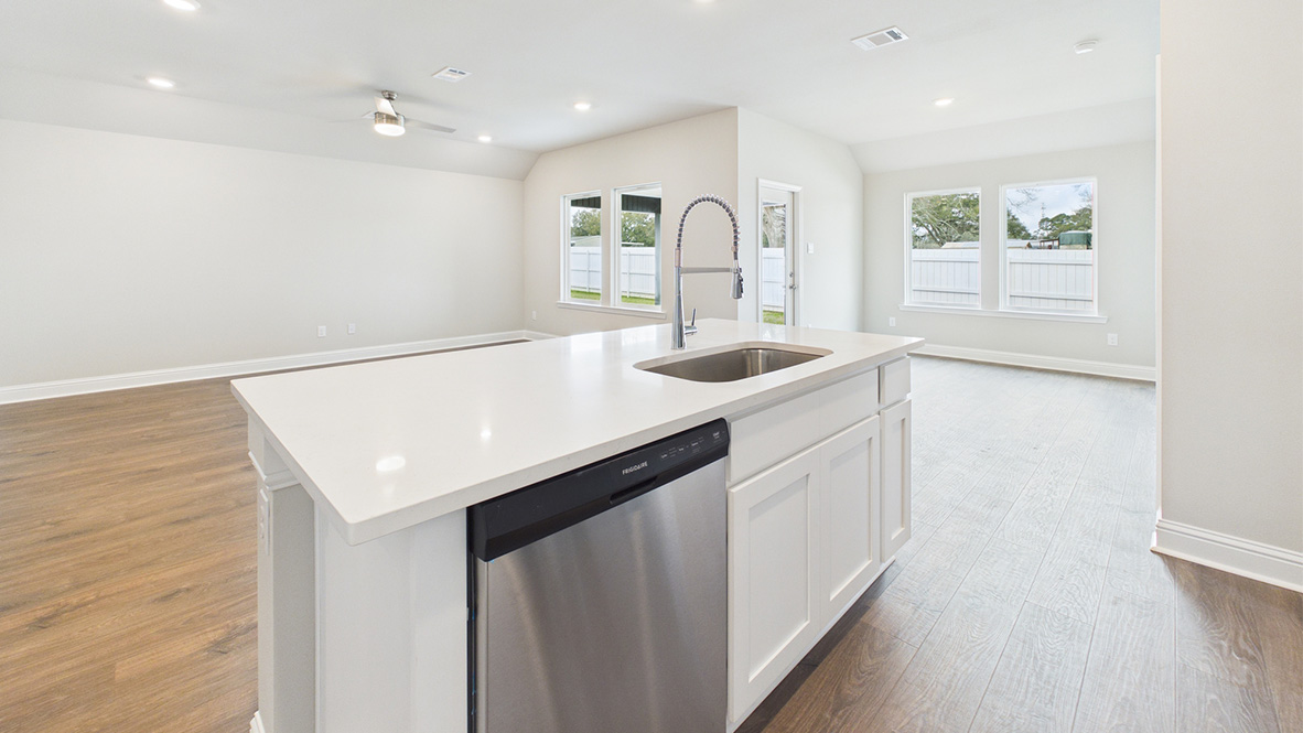 Tour the popular Huntsville plan in Cypress Falls new home community today