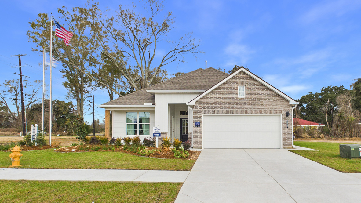 Welcome to the model home in Hillwood new home community in Lafayette, LA