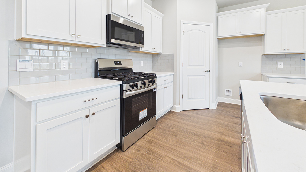 Welcome to the Cezelia plan in Hillwood new home community