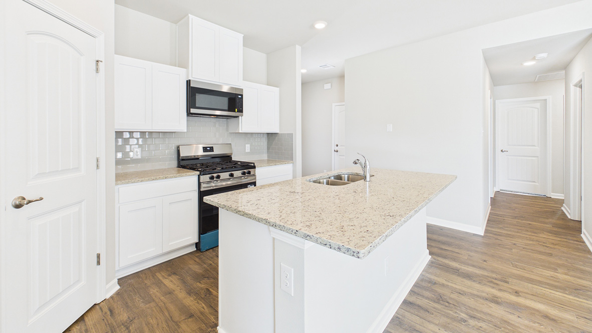 Welcome to the Carter plan in Ridgeland new home community