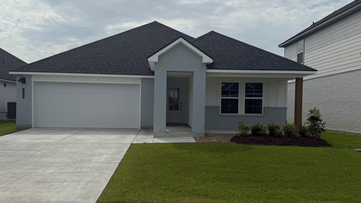 Welcome to the Landry plan at 112 Top Ridge Road in Ridgeland new home community
