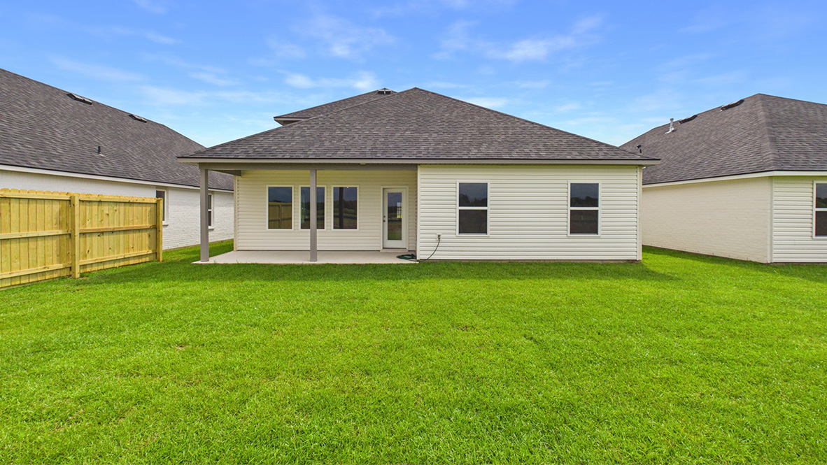 Welcome to 116 Top Ridge Road at new home community Ridgeland in Lafayette, LA