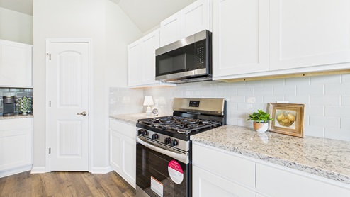 3 bedroom 2 bathroom model home in Maurice