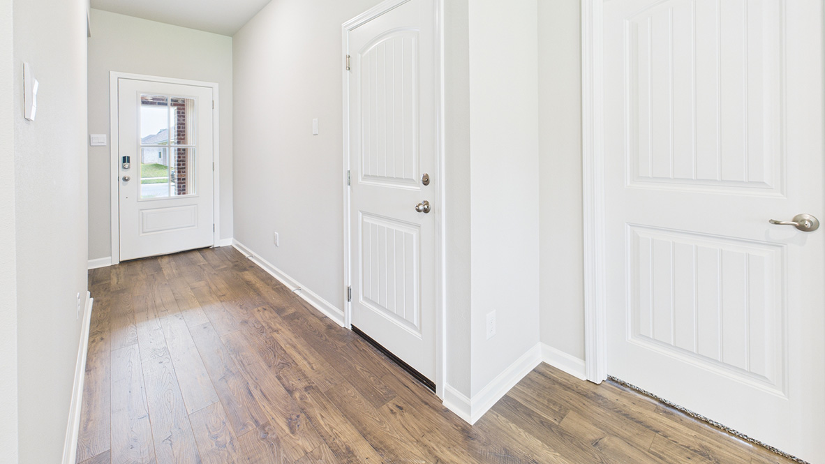 Welcome the 156 Cottage Cove. The Ashburn in Maurice, LA