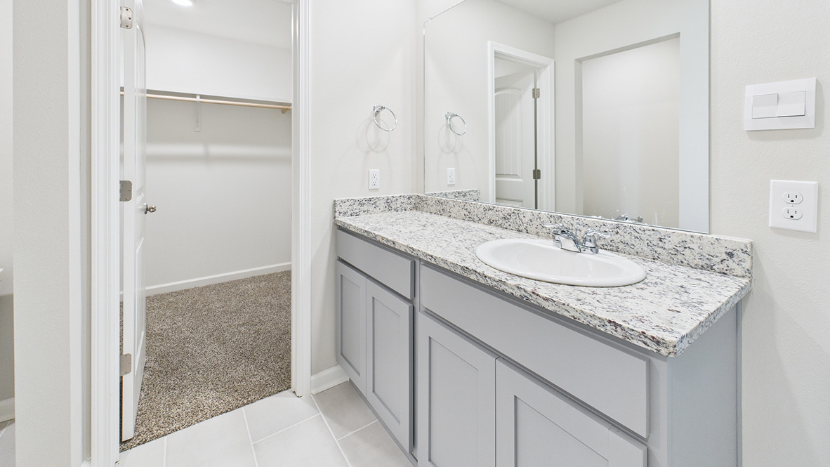 Welcome the 156 Cottage Cove. The Ashburn in Maurice, LA