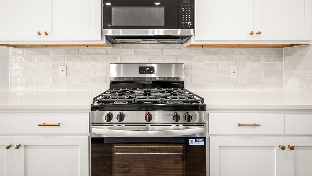 Welcome to 4016 Cedar Bluff Drive in Woodworth, LA