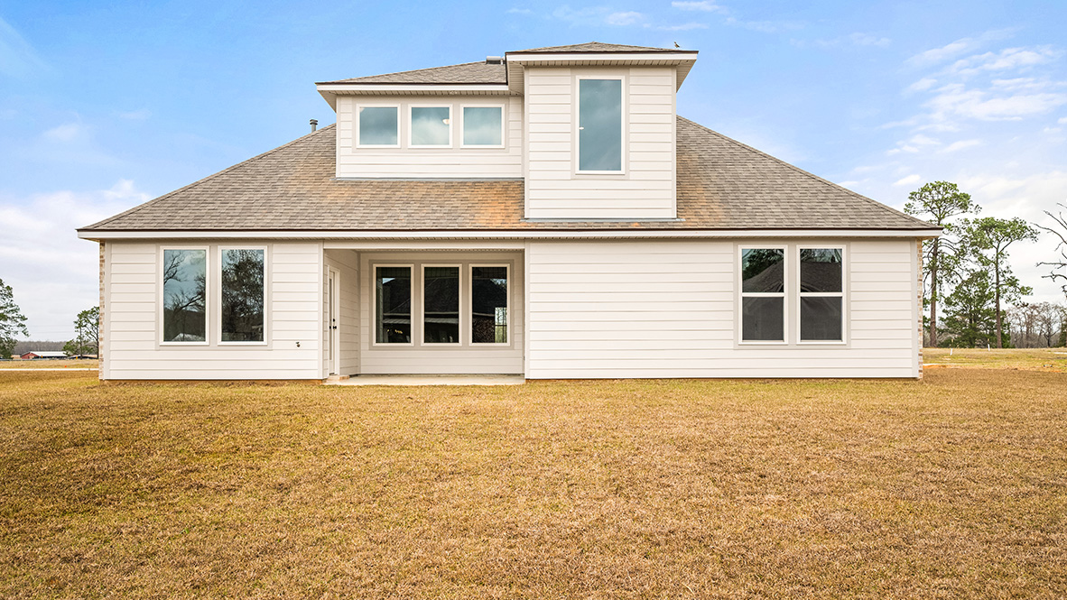 Welcome to 4016 Cedar Bluff Drive in Woodworth, LA