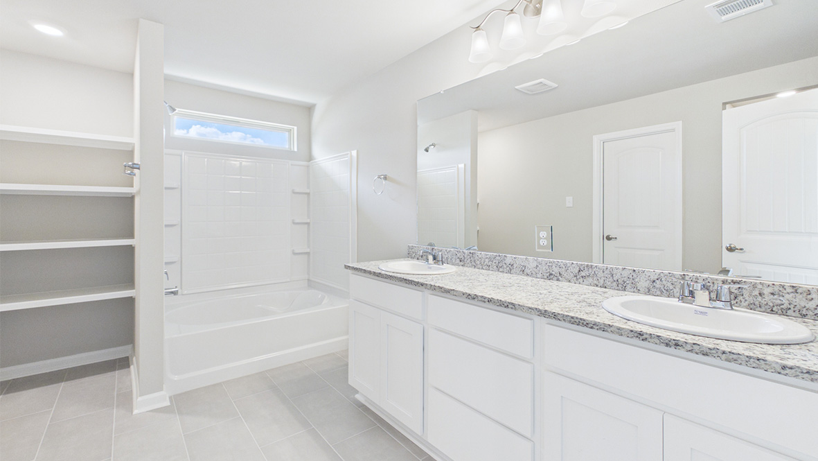 Welcome to the Palmetto plan in Cypress Point new home community in Ball, LA