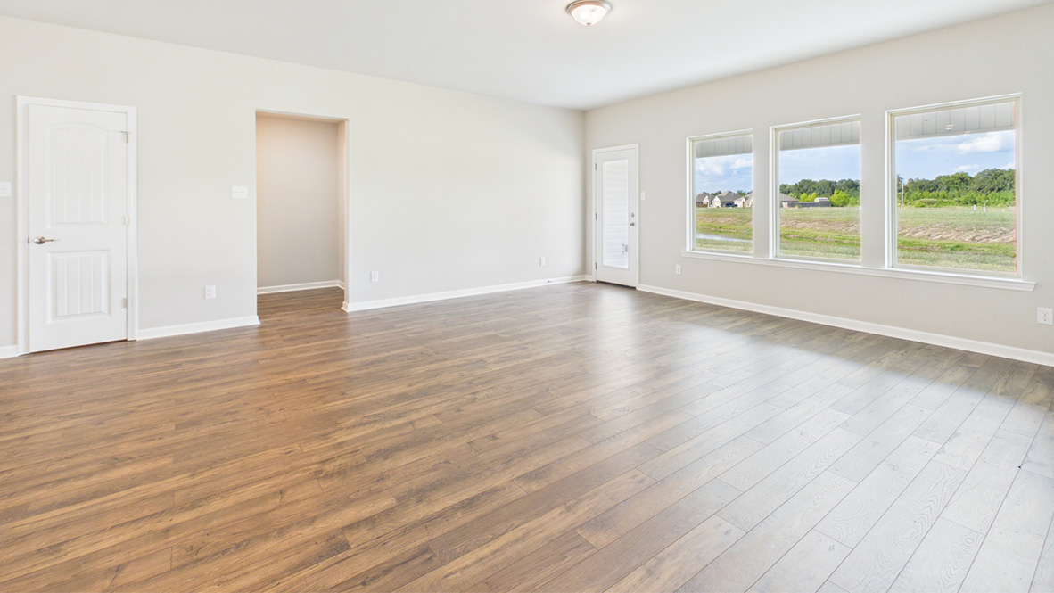 Welcome to the Palmetto plan in Cypress Point new home community in Ball, LA