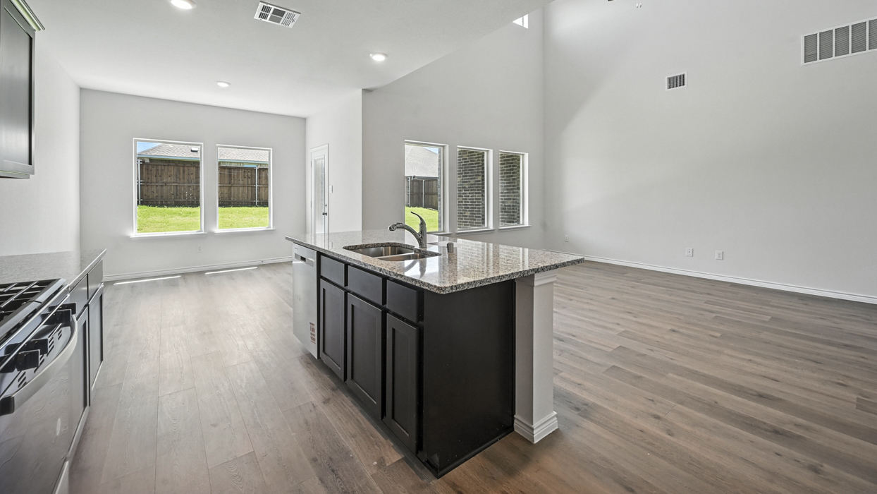 H232 Tangerine Kitchen Gallery Image-Winchester Crossing in Princeton, TX