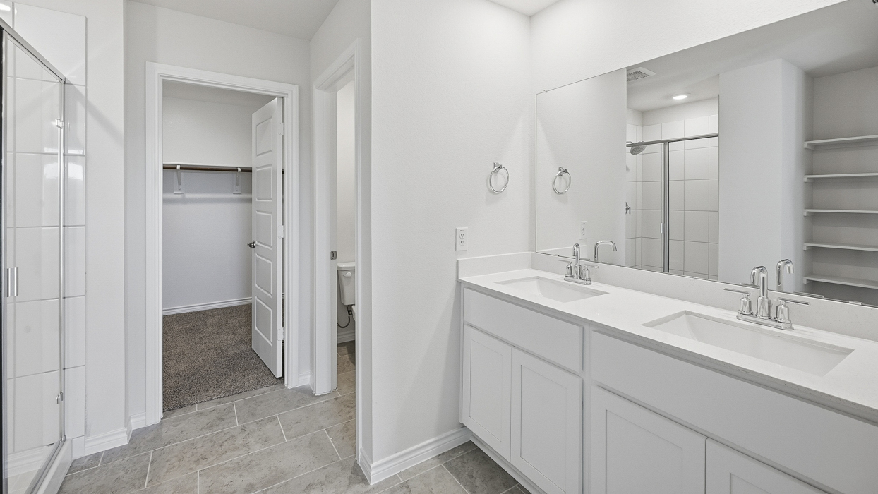 Devine Floorplan Bathroom Gallery Image - Winchester Crossing in Princeton, TX