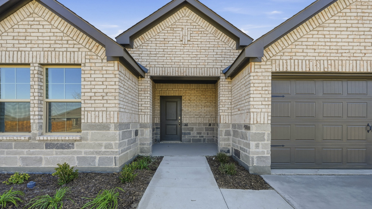 Devine Floorplan Exterior Gallery Image-Winchester Crossing in Princeton, TX