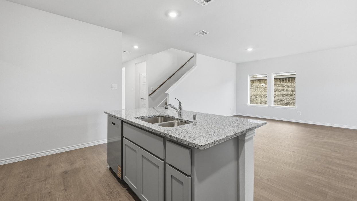 H40P Palmview Kitchen Gallery Image-Winchester Crossing in Princeton TX