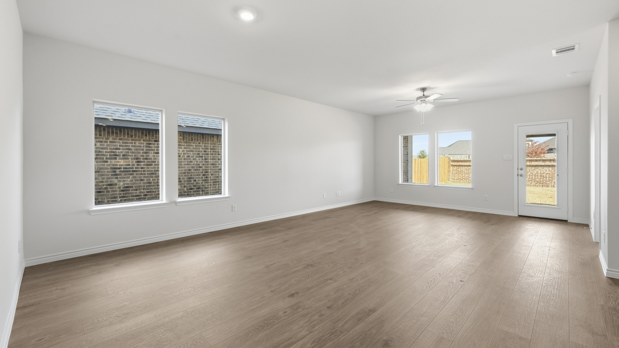 H40P Palmview Living Gallery Image-Winchester Crossing in Princeton TX