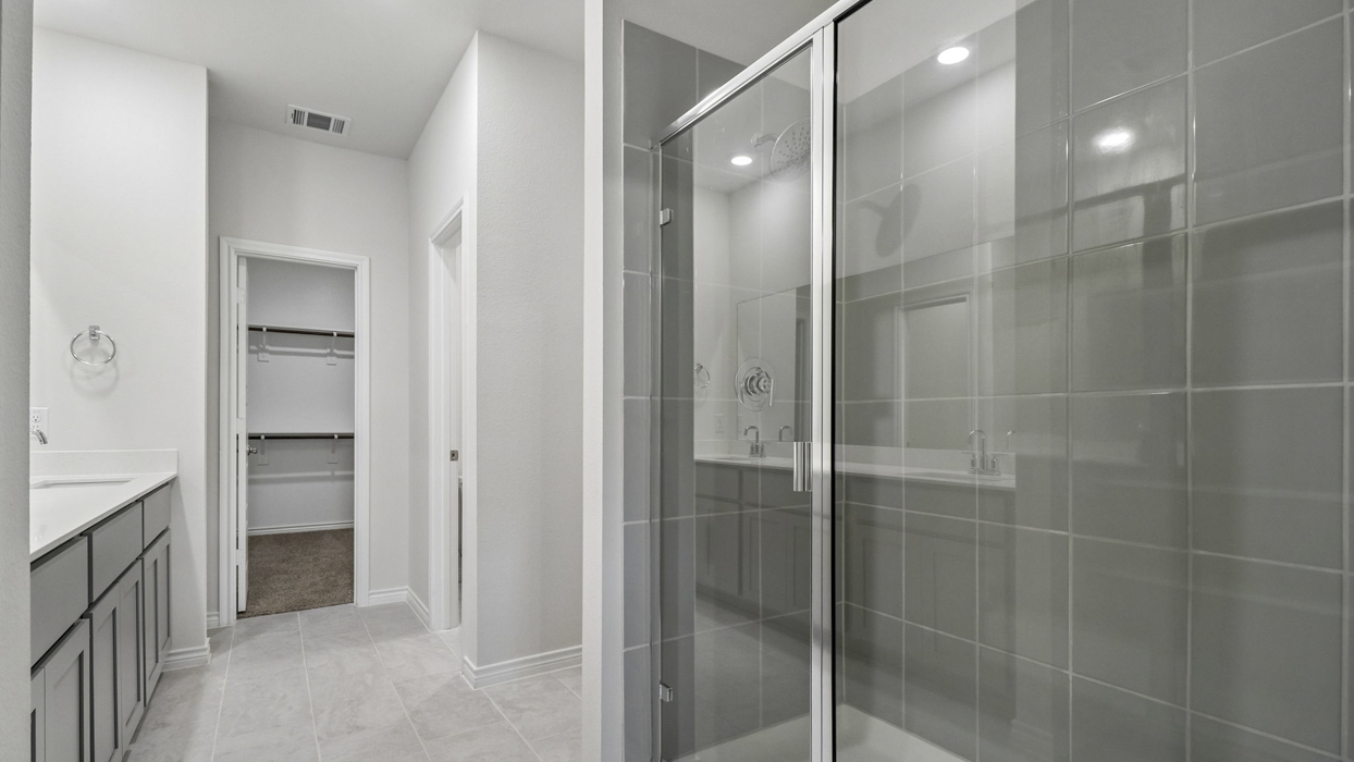 Lakehurst Floorplan Elevation A Bathroom Gallery Image - Winchester Crossing in Princeton, TX
