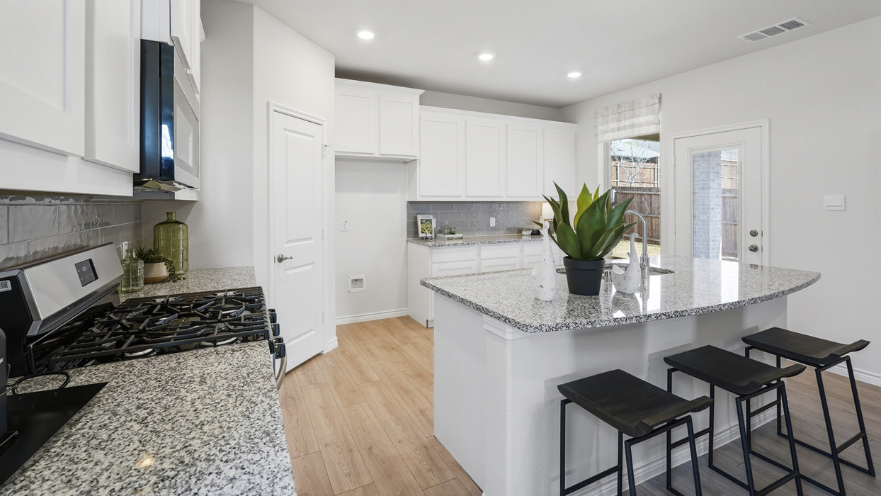 Lakehurst Floorplan Elevation B Kitchen Gallery Image - Winchester Crossing in Princeton, TX